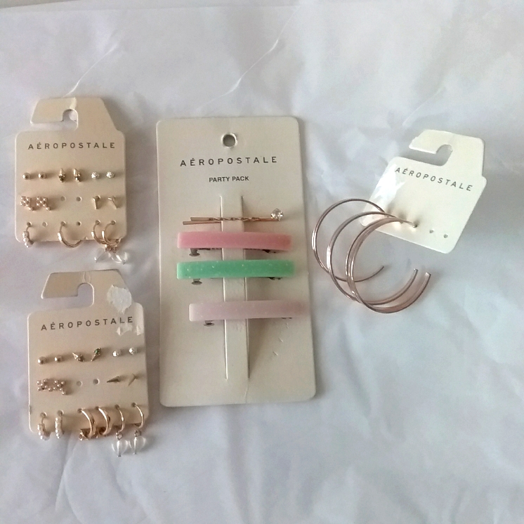 Aeropostale Lot Of Earrings And Barrettes New With Missing Pieces 18$